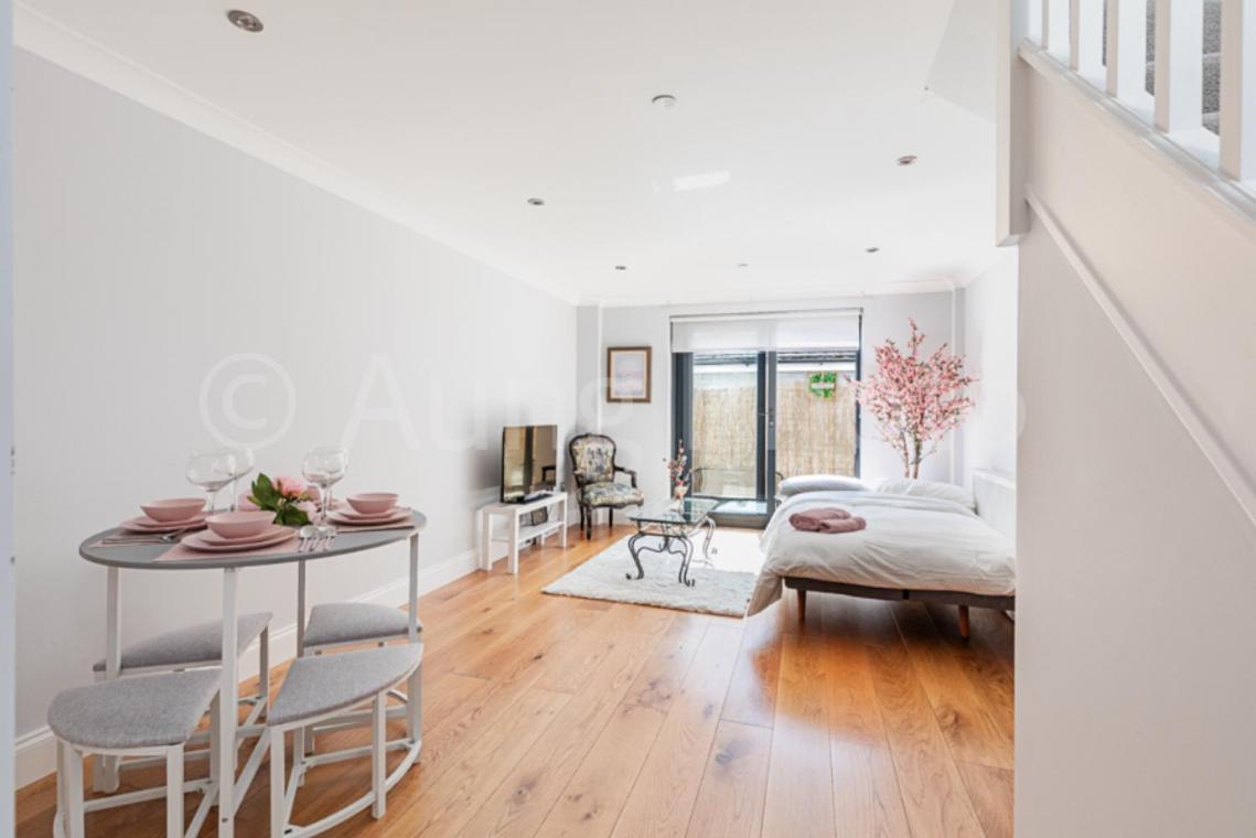 Exceptional 2 Bed Boutique Home In Mill Hill Dış mekan fotoğraf