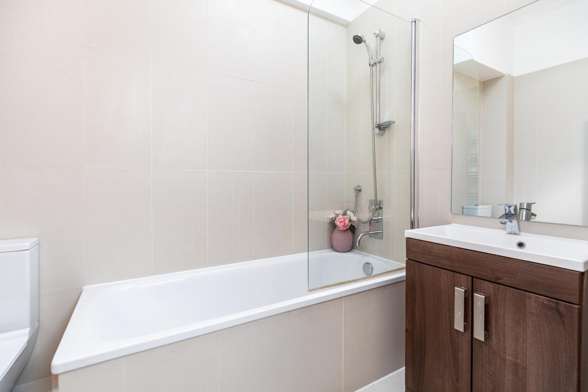 Exceptional 2 Bed Boutique Home In Mill Hill Dış mekan fotoğraf